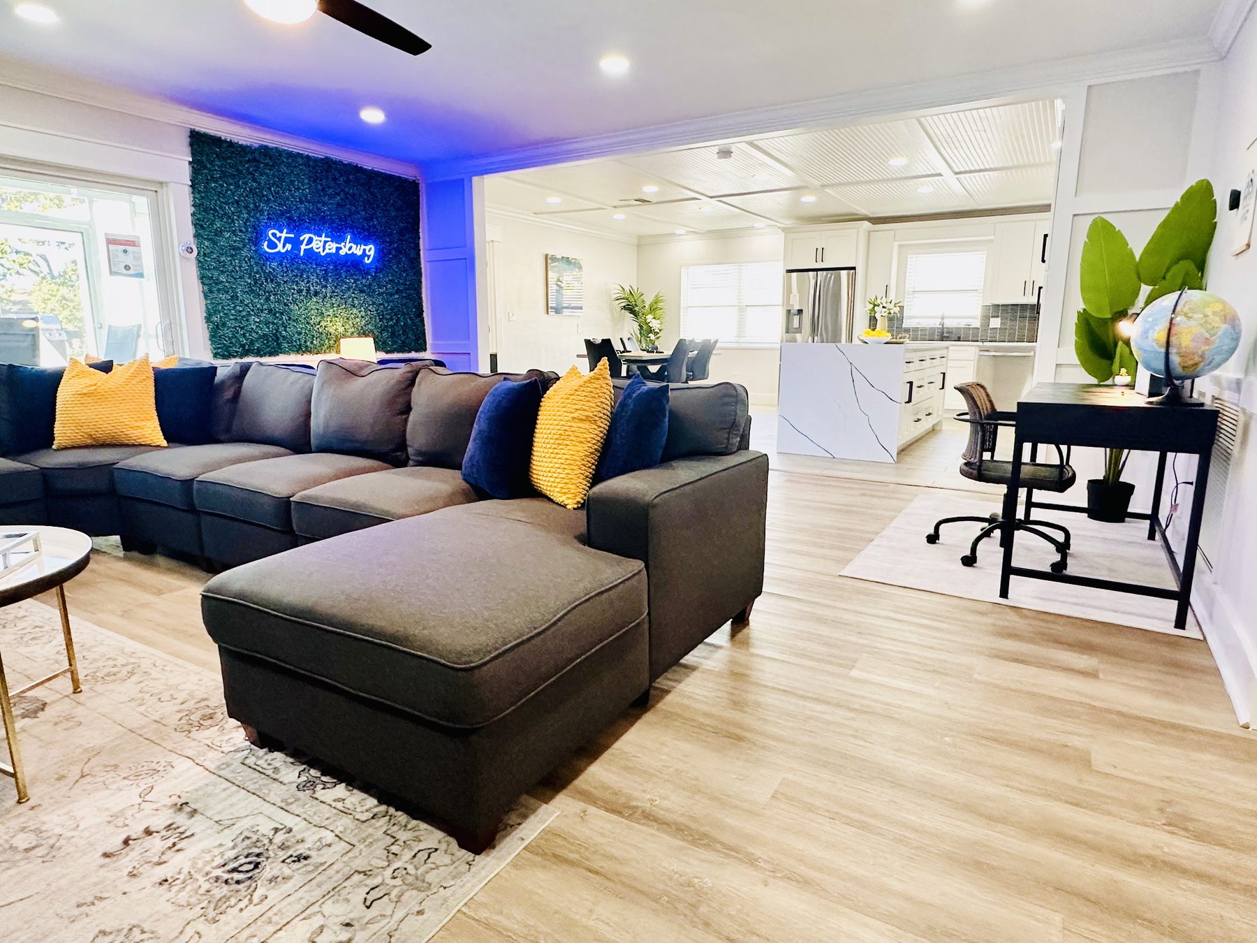 St Pete 4 bed photo 3