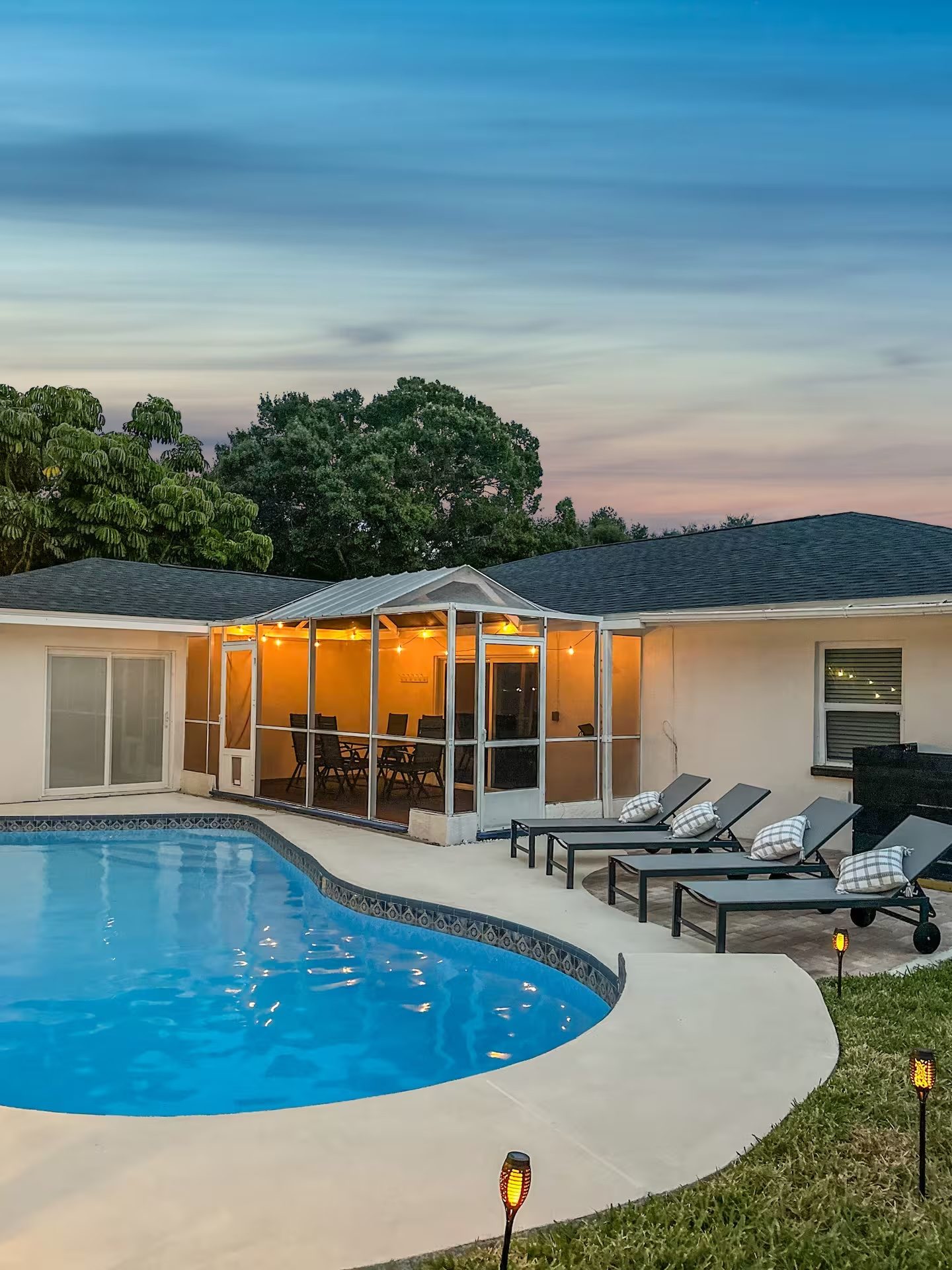 St Pete 4 bed photo 15