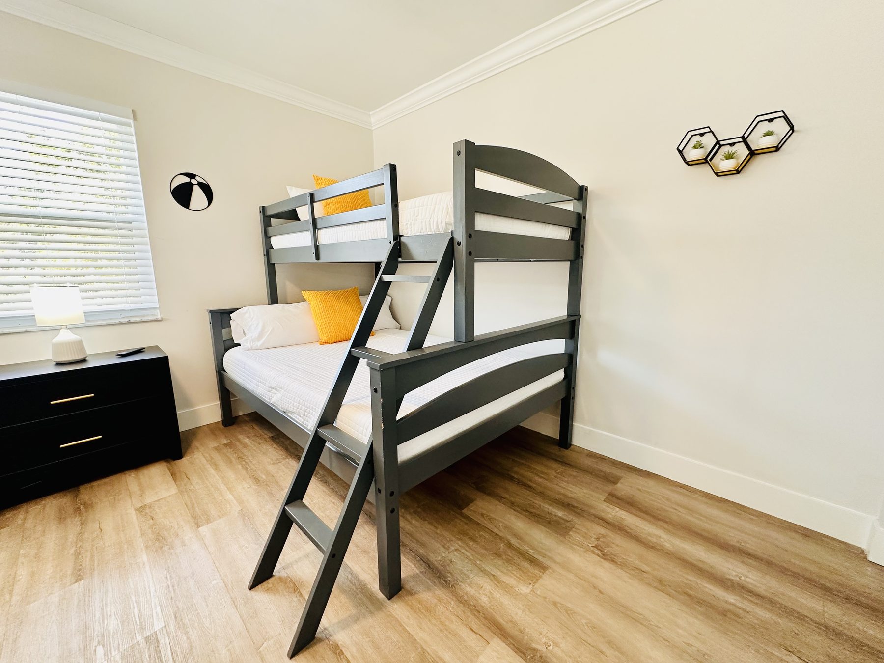 St Pete 4 bed photo 20