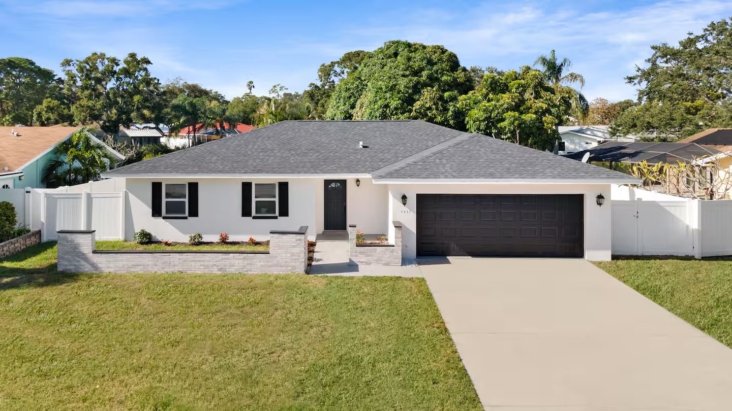 St Pete 4 bed photo 27