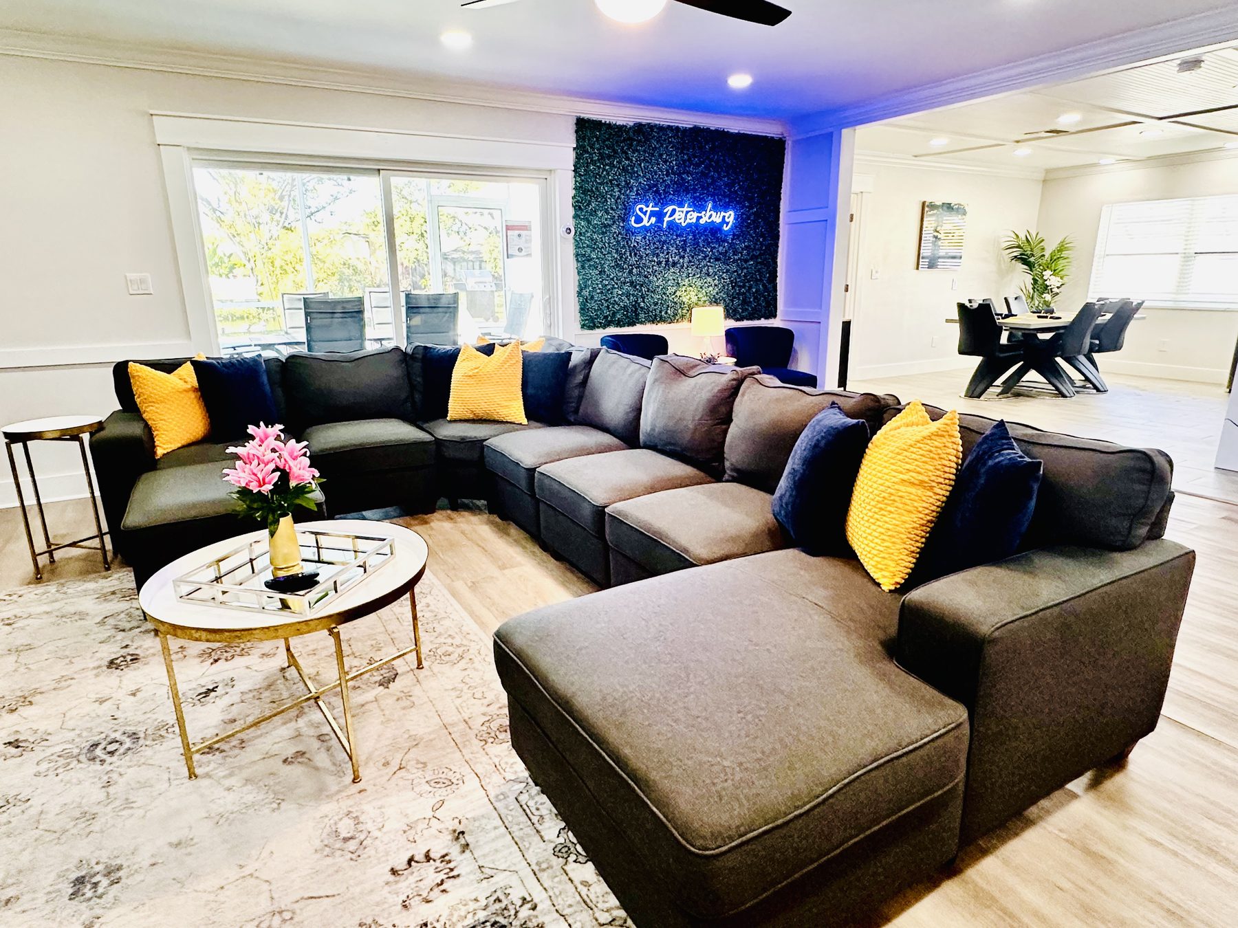 St Pete 4 bed photo 31