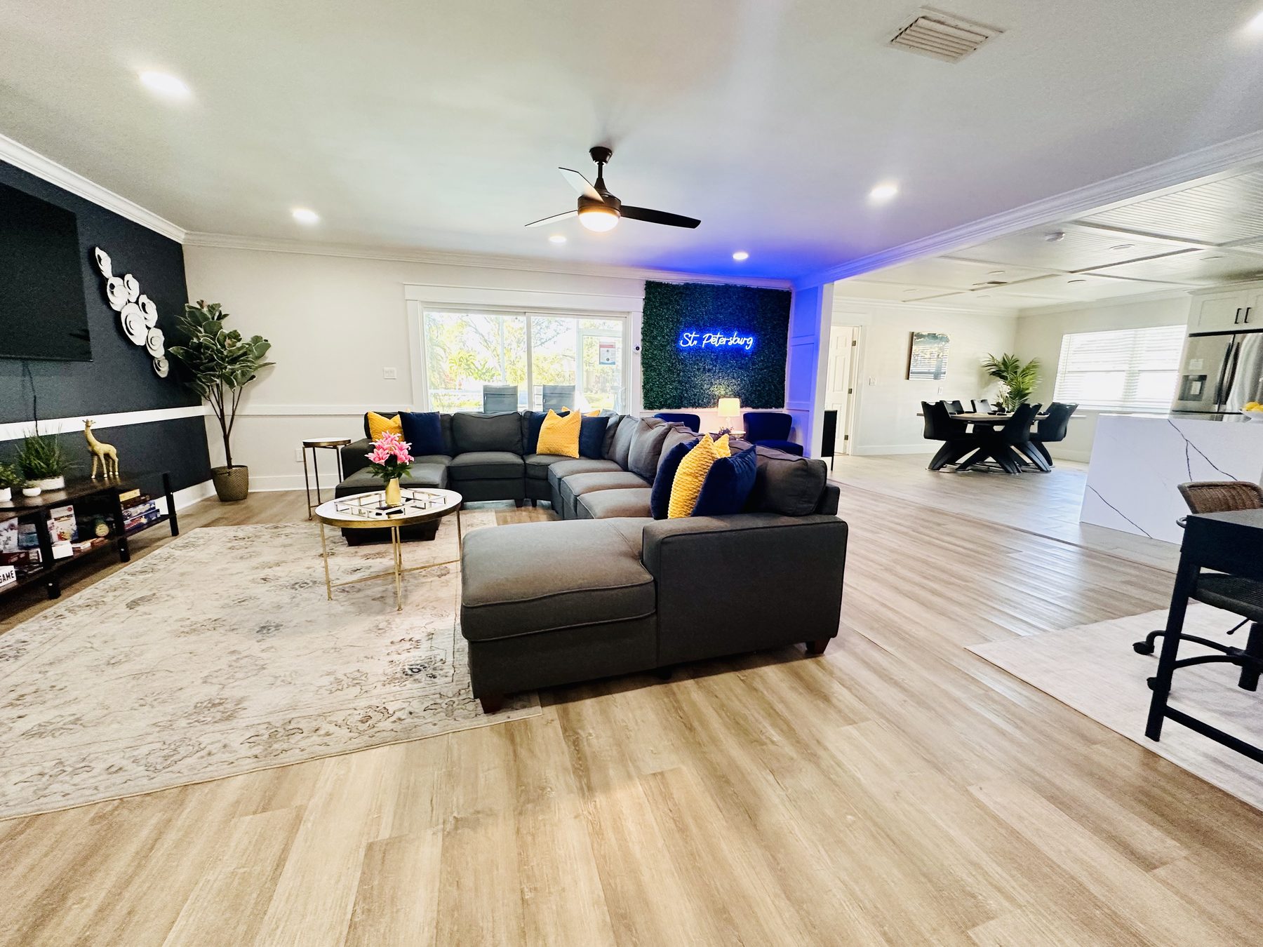 St Pete 4 bed photo 32